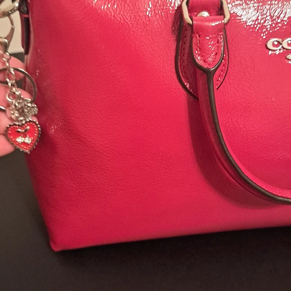 Coach Crinkle Crossbody Bag NWOT 2 charms